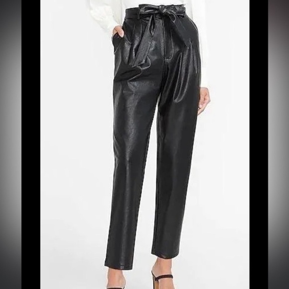 NWT Express Black Faux Leather Super High Rise Belted Ankle Pants - Picture 1 of 10